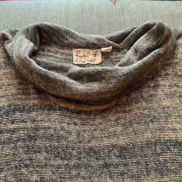 Field Flower’s size S cowl neck dolman sweater - Picture 5 of 8